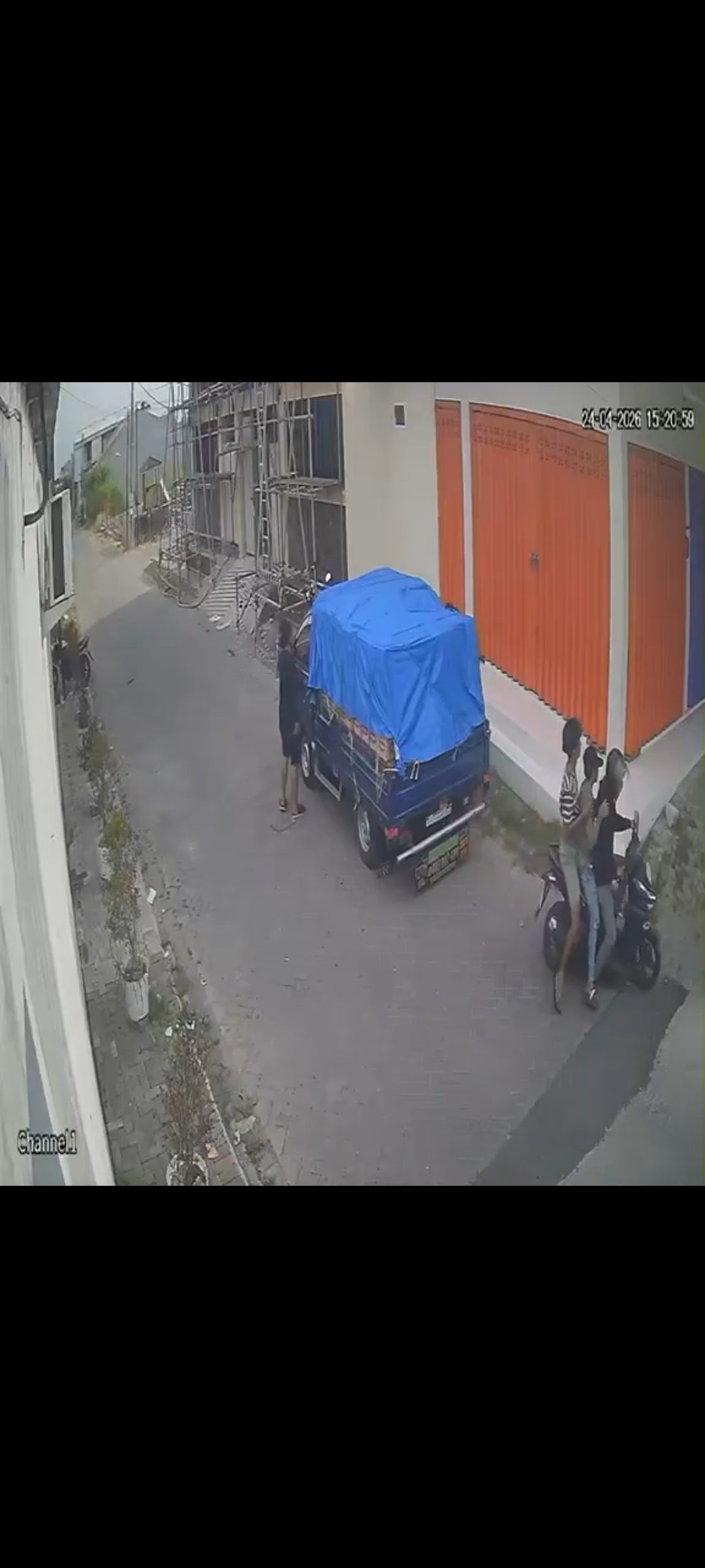 Tipu Sales Susu dan Minyak Goreng hingga Puluhan Juta, Tiga Pelaku Diringkus Resmob Polres Gresik di Malang