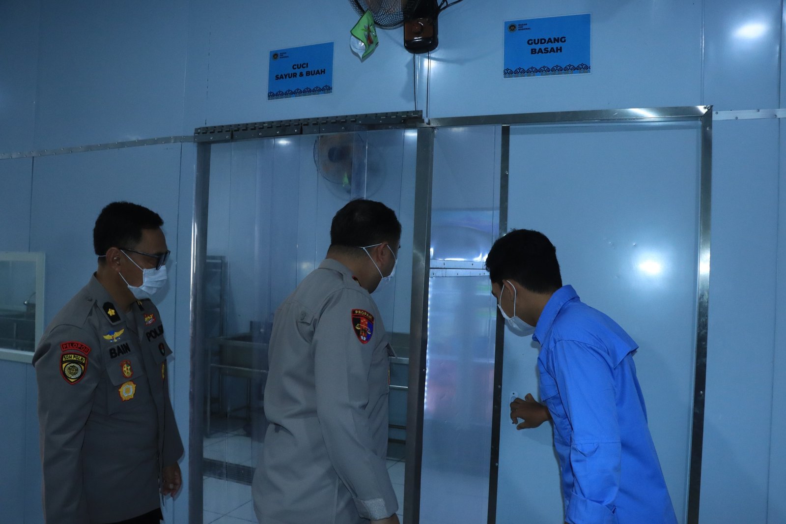 Polres Gresik Dukung Program Presiden, Kapolres Tinjau SPPG dan MBG di SLB Kemala Bhayangkari 2