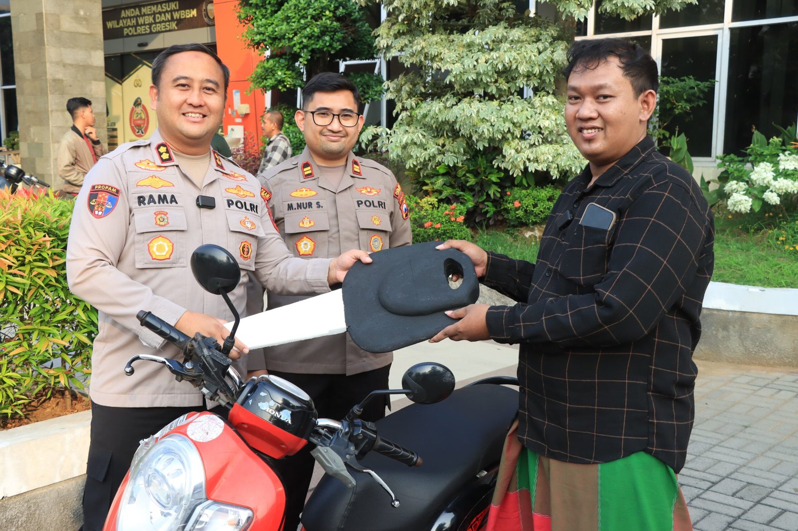 Polres Gresik Ungkap Begal dan Curanmor, Motor Korban Langsung Dikembalikan