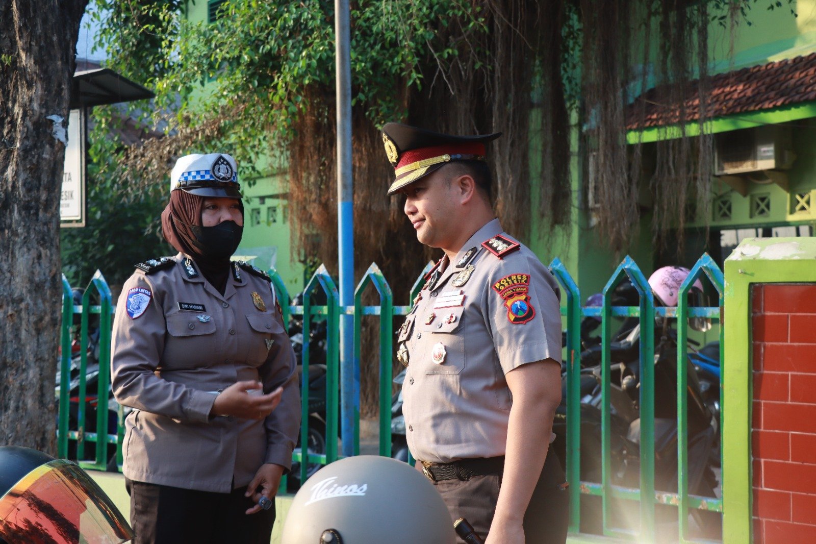 Hari Pertama Masuk Sekolah, Kapolres Gresik AKBP Ramadhan Turun Langsung Pastikan Kelancaran Lalu Lintas