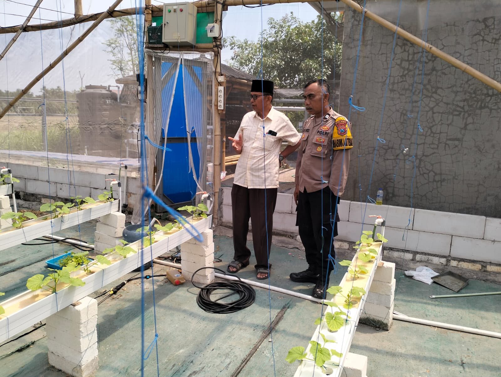 Kopi Keliling Satbinmas Polres Gresik, Bangun Kedekatan dan Komunikasi dengan Masyarakat