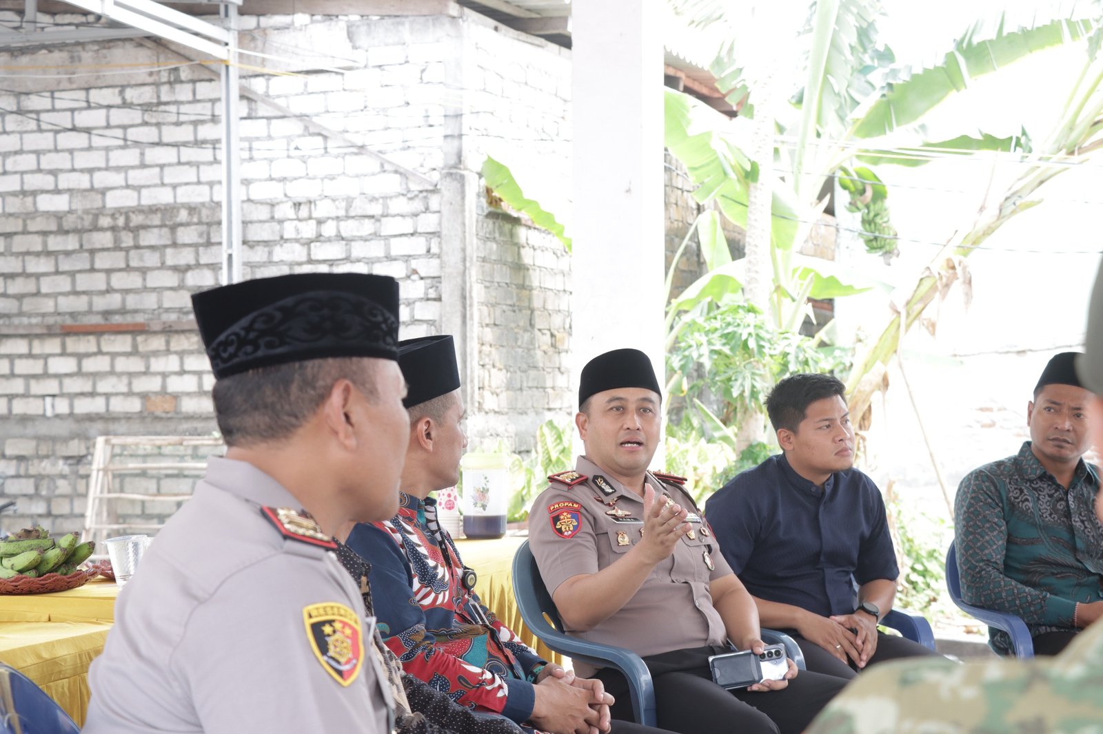 Kapolres Gresik Gelar Safari Jumat dan Rembuk Desa di Tebaloan